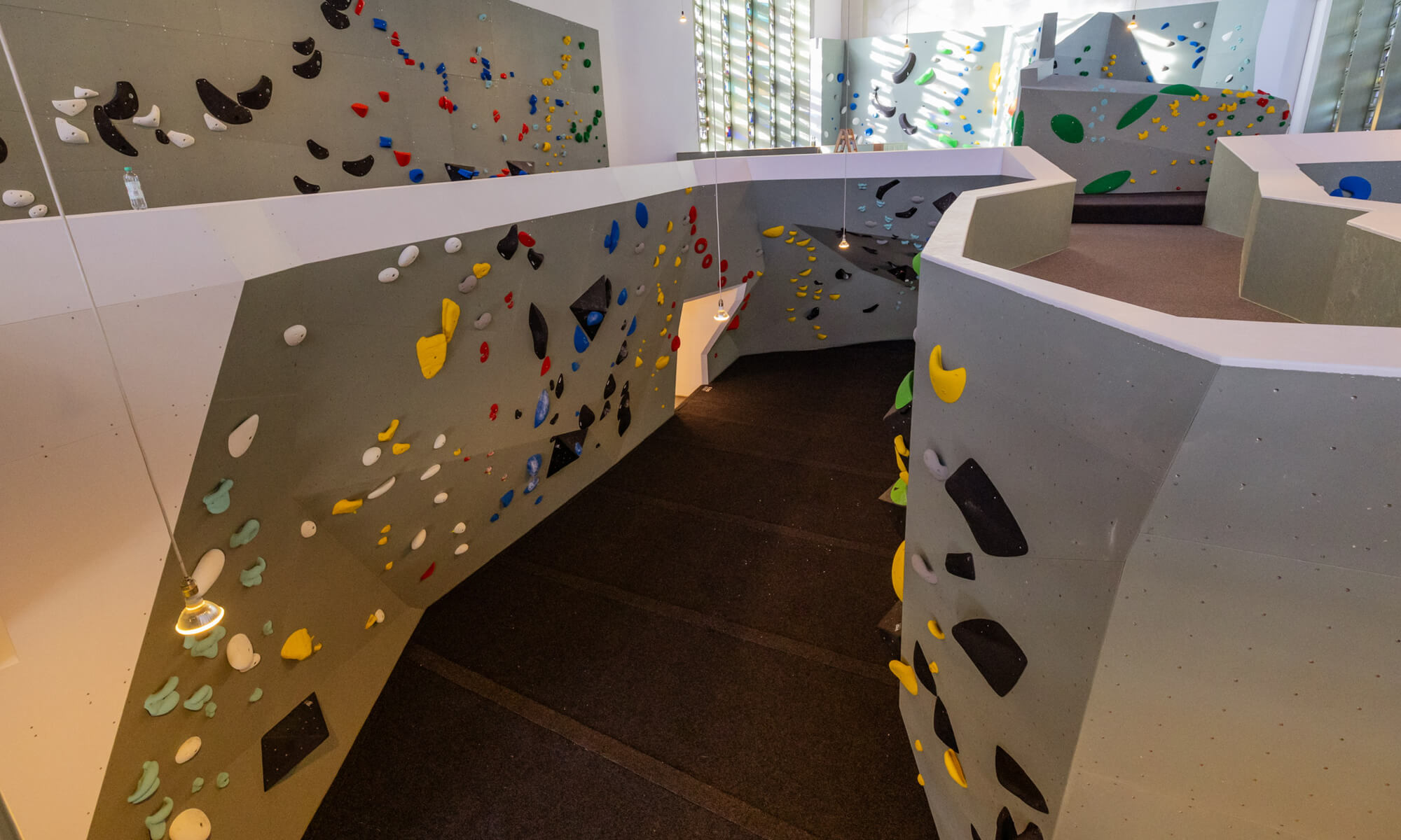 Bouldern auf zwei Ebenen